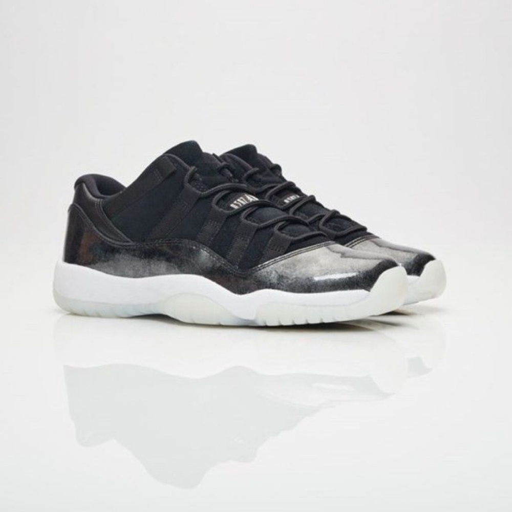 $250 New JORDAN 11 RETRO LOW GS 'BARONS' GS Size 6 528896010 BLK